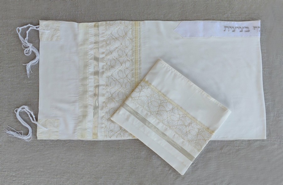 Elegant Gabrieli * | Gabrieli Tallit Lady Gabrieli Viscose Tallit Gold Gabrieli Tallits